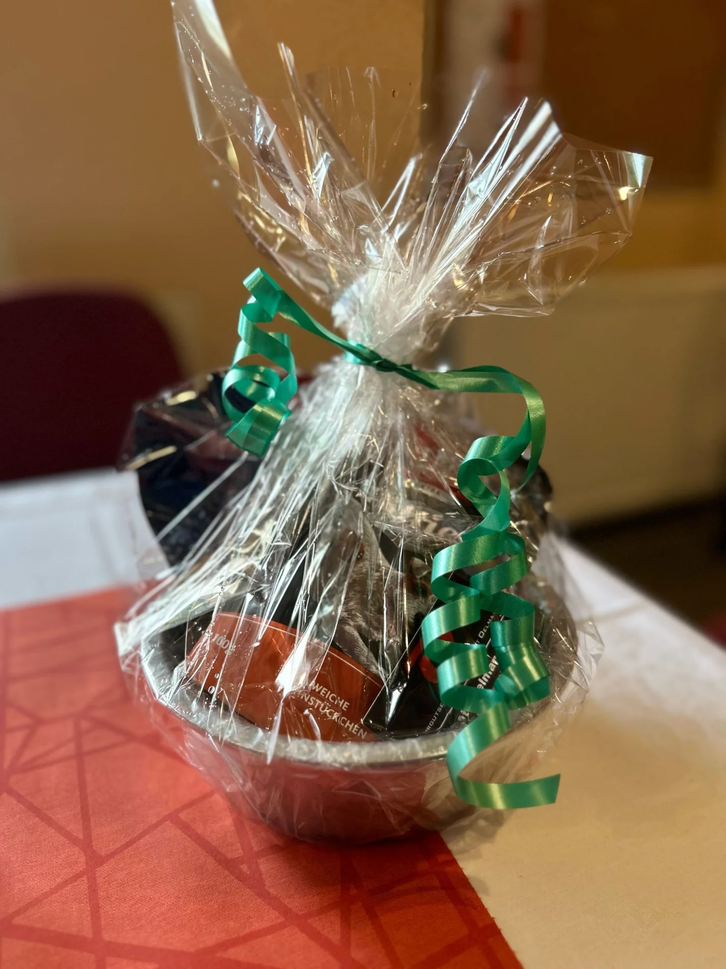 Geschenke gab es auch  (Bild vergr&ouml;&szlig;ern)