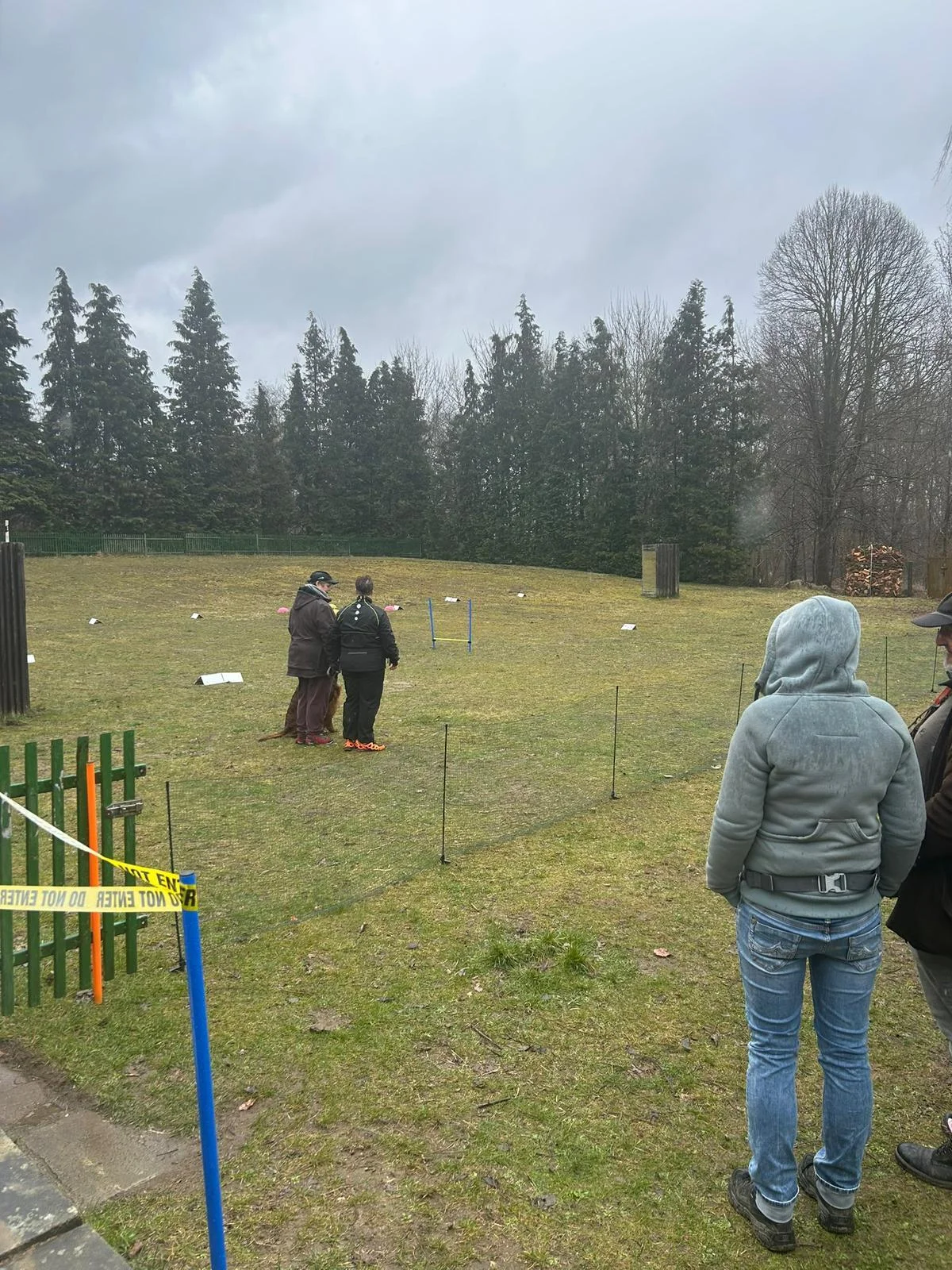 Einweisung im Rally Obedience  (Bild vergr&ouml;&szlig;ern)