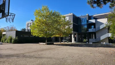 Vorschaubild: Schulgebäude 2