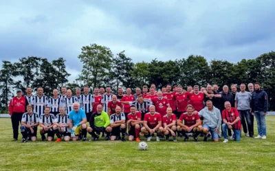 Vorschaubild: Ehemalige 1. Herren Spieler vs. Auswahl Ü45 Endstand: 5:9