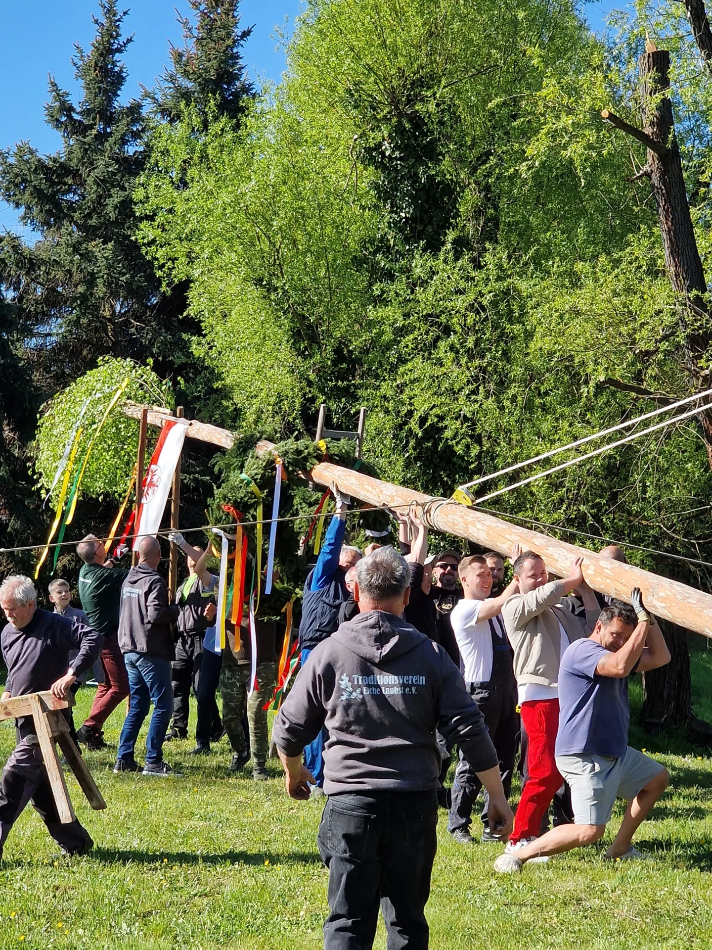 Foto der Galerie: Maibaumstellen 2026