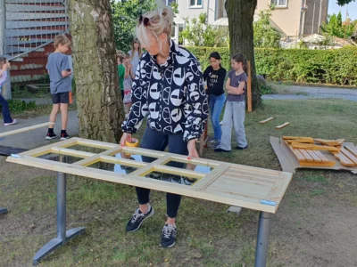 Vorschaubild: Das Abkleben der Scheiben war müheseliger als das Streichen
