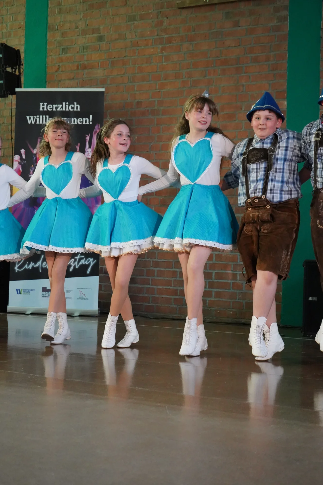 Foto der Galerie: 1. Tschernitzer Kindertanztag