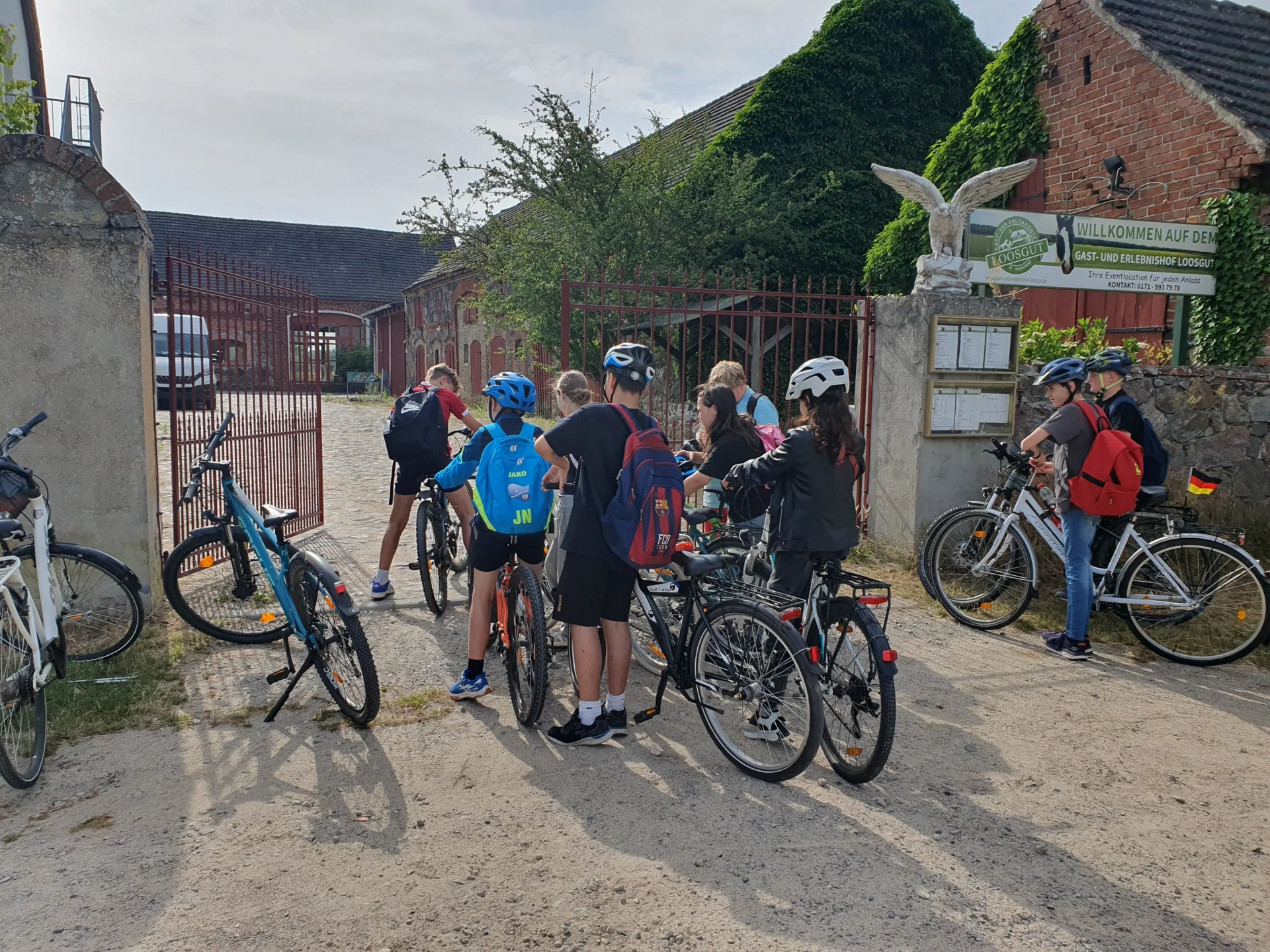 Bild: Radtour der 5. Klasse zum LOOSGUT nach Marxdorf