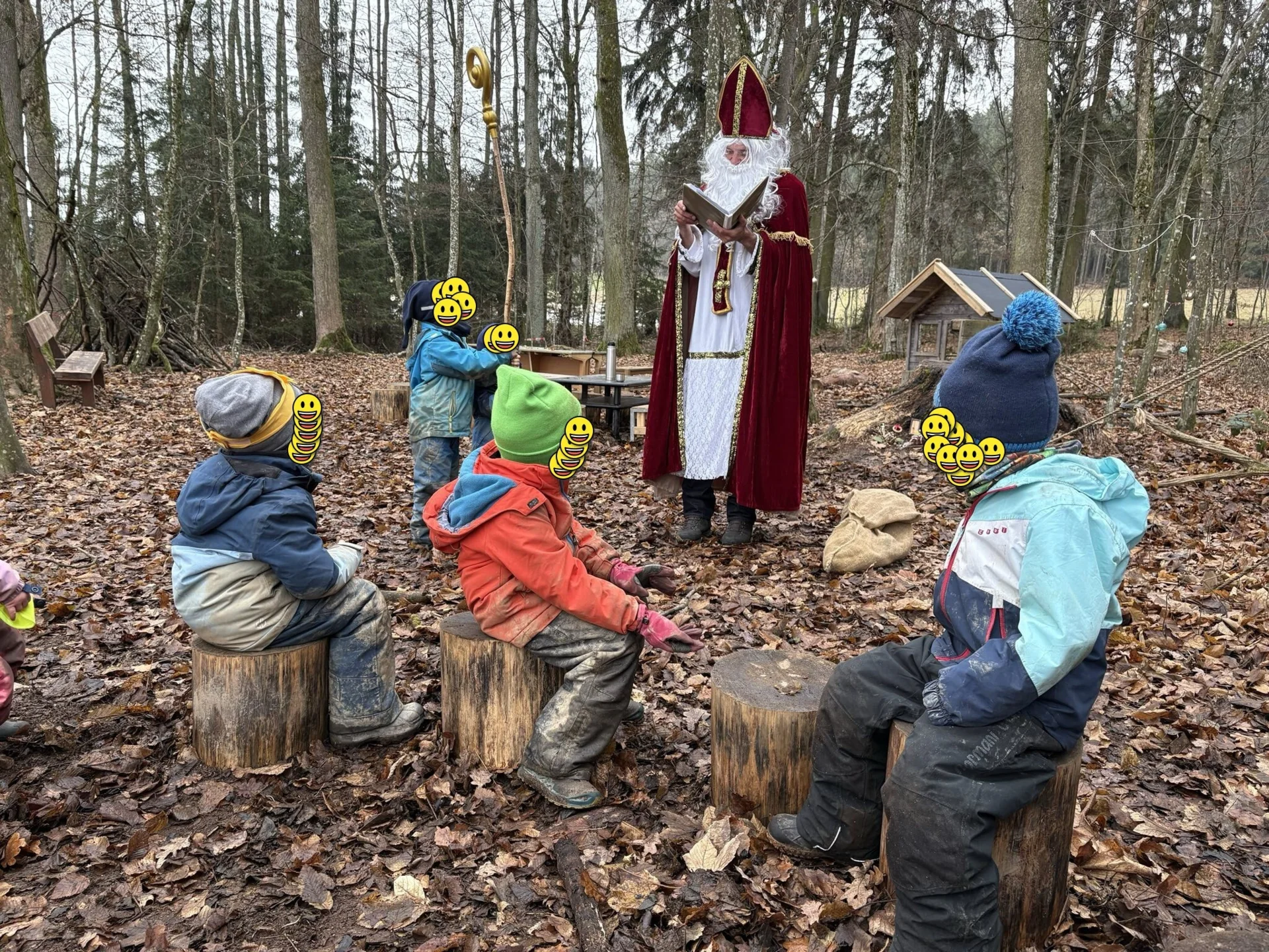 Foto der Galerie: Eindrücke aus dem Waldkindergartenjahr 2025/26