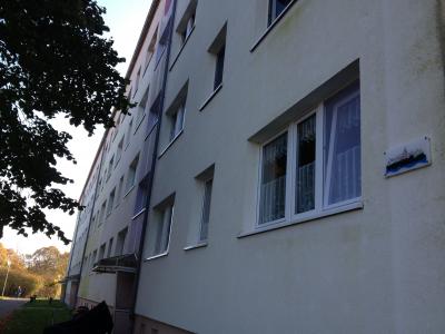 Hauseingang Karl-Marx-Straße 25-27