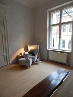 3 Esszimmer mit Lesessel