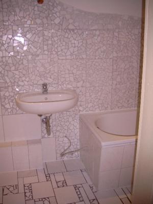 mit Wanne und Dusche