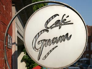 Vorschaubild Café Guam - 30 verschiedene Sorten Käsekuchen (täglich 8-10 Sorten vor Ort)