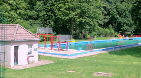 Vorschaubild Schwimmbad Putlitz