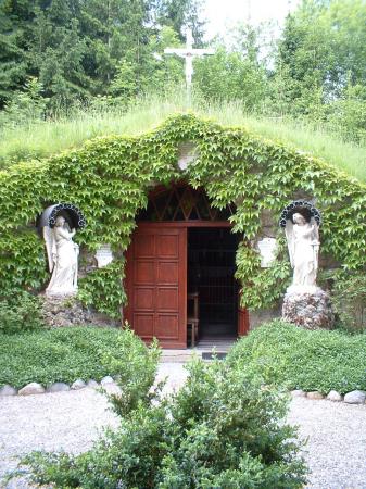 Vorschaubild Lourdes-Grotte Rückholz