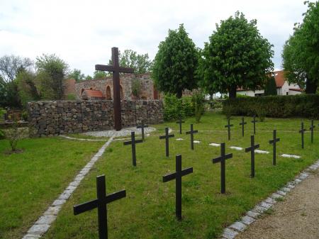 Deutsche Kriegsgräberstätte in Lebus, OT Mallnow Foto: Info Punkt Lebus