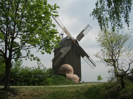 Die Paltrockwindmühle in Oppelhain.