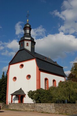 Kreuzkirche Holzhausen; Foto M. Paul-Färber