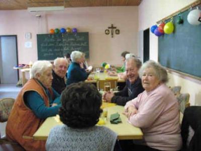 Foto zu Meldung: Faschingsstimmung bei den Senioren