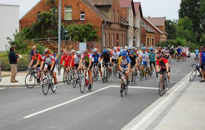 Foto zu Meldung: Mehr als 200 Radler tourten um die Calauer Schweiz