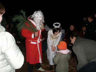 Foto zur Meldung: Kleiner….. aber gemütlicher Weihnachtsmarkt am und im JC Schilda