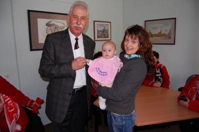 Foto zu Meldung: Willkommensgru&szlig; f&uuml;r die kleine Elena