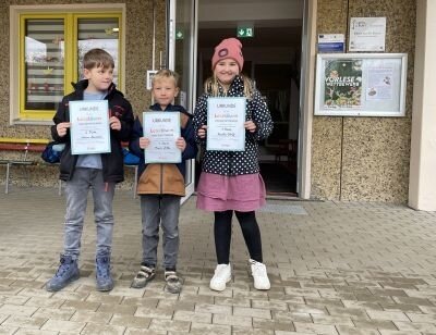 Unsere Sieger beim Vorlesewettbewerb der Grundschule Hirschfeld (Bild vergrößern)
