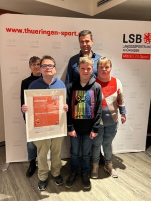 Unsere Delegation wird in Elxleben mit dem Kinder- und Jugendsportpreis 2024 geehrt