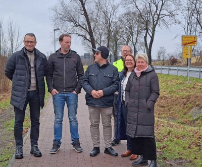 Foto zur Meldung: Fahrradweg beleuchtet