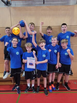 „Jugend trainiert für Olympia“ Zweifelderball - Grundschule Teupitz qualifiziert sich fürs Regionalfinale