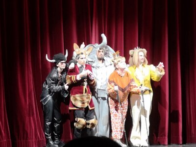 Foto zur Meldung: Theaterbesuch Die Konferenz der Tiere', 2024