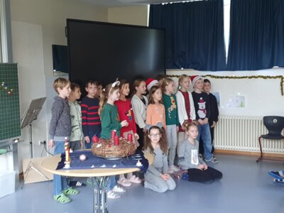 Advent in der Grundschule Hollstadt-Wollbach