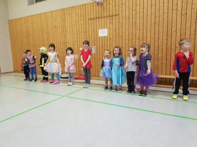 Kindersport (Bild vergrößern)