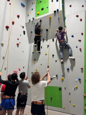 WPU Sport Ausflug: Bouldern und Seilklettern (Bild vergrößern)