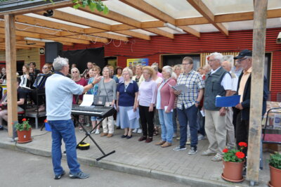 Meldung: Singen beim Frühschoppen im Rahmen des Sportfestes des Kolkwitzer SV 1896