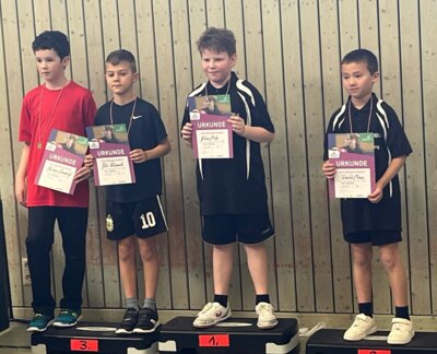 Siegerehrung bei den Jungen: Elias Mohr (1.Platz) und David Menz (2.Platz)