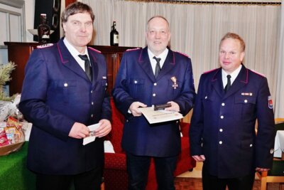 Foto zur Meldung: Versammlung der Amtsfeuerwehr: Sönke Siebke zweimal im Mittelpunkt