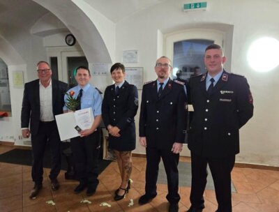 Foto zur Meldung: Ehrennadel der Kreisjugendfeuerwehr (02/2025)