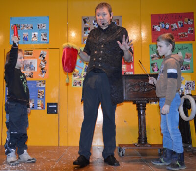 Meldung: Zaubershow an der Albblickschule