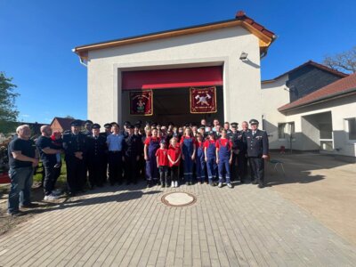 Foto zur Meldung: Einweihung Anbau Gerätehaus FF Grube