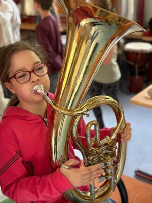 Aktionstag Musik im Schulhaus Hollstadt