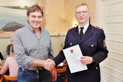 Bürgermeister Dirk Griese nahm Steffen Usbeck den Eid ab