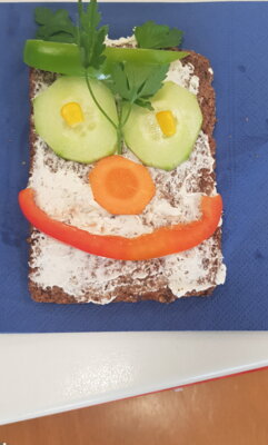 Gesundes Frühstück- eine Aktion des Bildungshauses (Bild vergrößern)