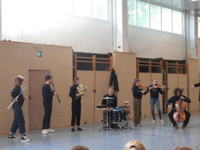 POP-UP-KONZERT „Get Into the Music“