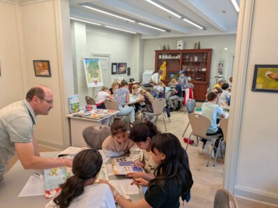 Foto zur Meldung: Bibliotheksunterricht zum Thema „Land Brandenburg“