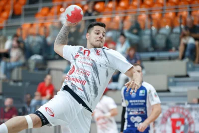 Einheit startet mit Heimsieg in Saison