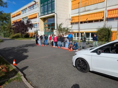 „Achtung Auto 2.0“ am Gymnasium Georgianum (Bild vergr&ouml;&szlig;ern)