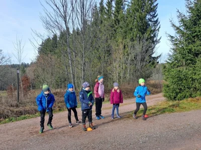 Anstatt Schneetraining - Training im Grünen am 27.12.2022 (Bild vergr&ouml;&szlig;ern)