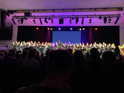 Chor I mit Barock Ensemble (Bild vergr&ouml;&szlig;ern)