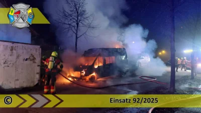 Einsatz 92/2025 | Transporter in Vollbrand | Friedersdorf Potsdamer Straße (Bild vergr&ouml;&szlig;ern)