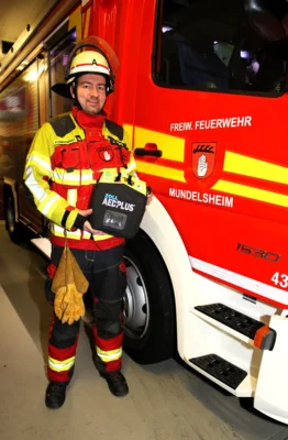 Meldung: Defibrillator für die Mundelsheimer Feuerwehr