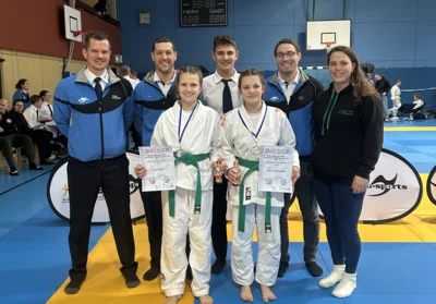 Gold und Silber für Nördlinger Ju-Jutsuka beim Nikolausturnier in Nürnberg