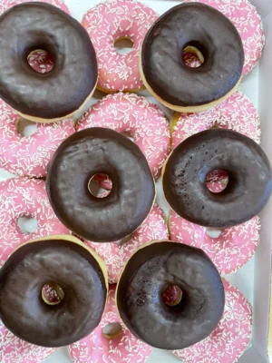 Donuts am rußigen Freitag (Bild vergr&ouml;&szlig;ern)
