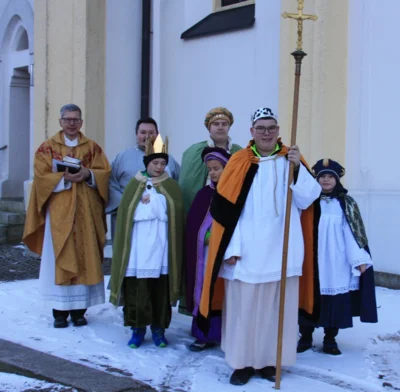 Sternsinger sammelten 1.200 EUR für Kinder in Not (Bild vergr&ouml;&szlig;ern)